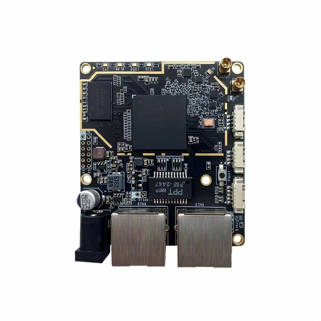 2.4G无线自组网主板 非视距无线传输开发平台 高通方案+2.4G自组网OpenWrt支持应急通信核心设备 YN300C